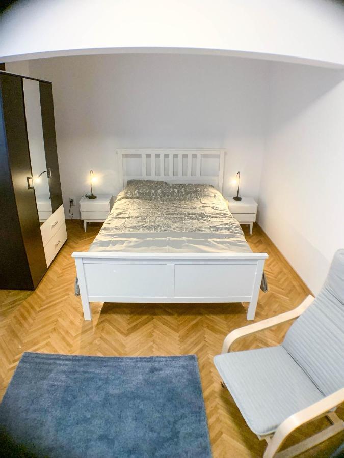 Luterana Studio Apartment Bucharest Exterior photo
