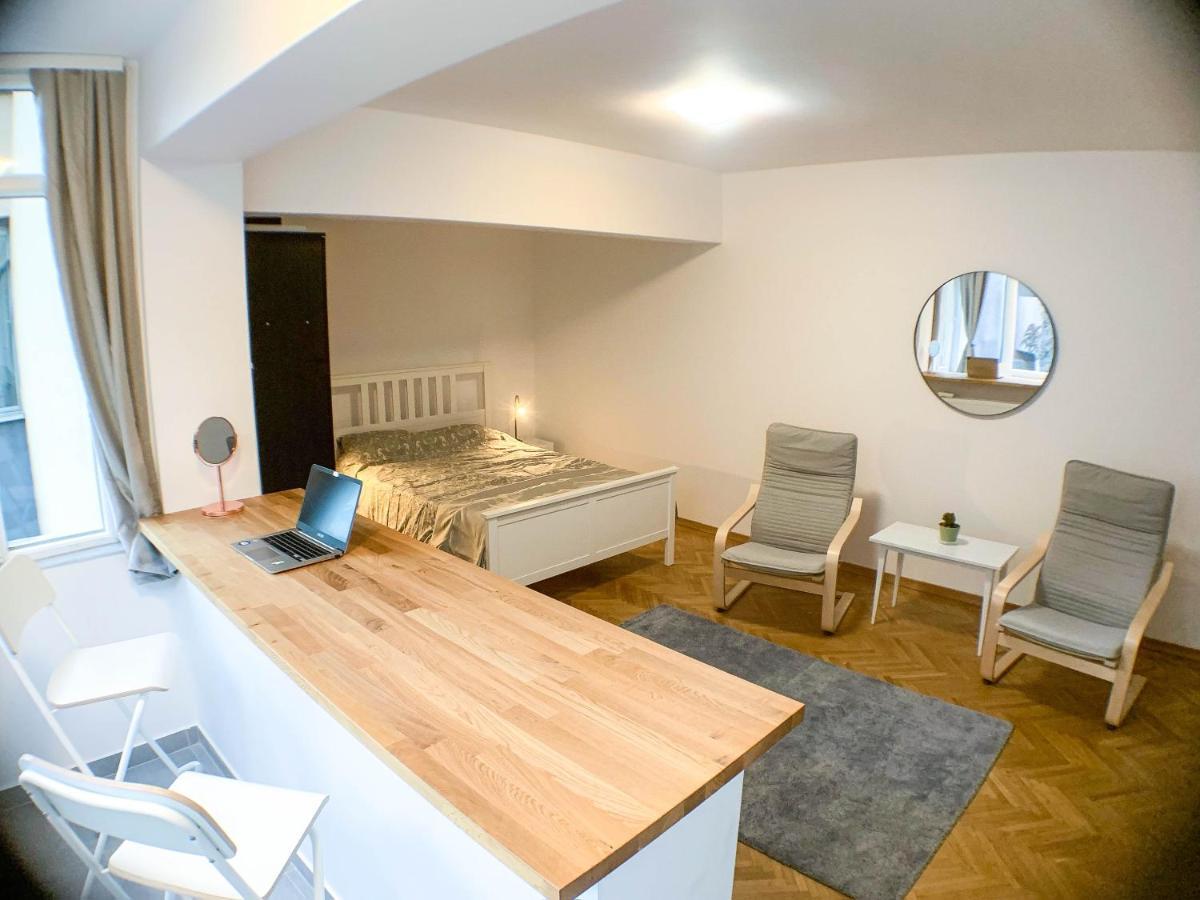 Luterana Studio Apartment Bucharest Exterior photo